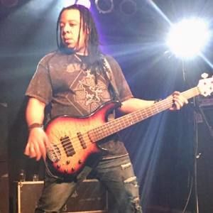 Meet your Posher, Derrick pixx